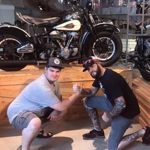 Meet your Posher, Sam